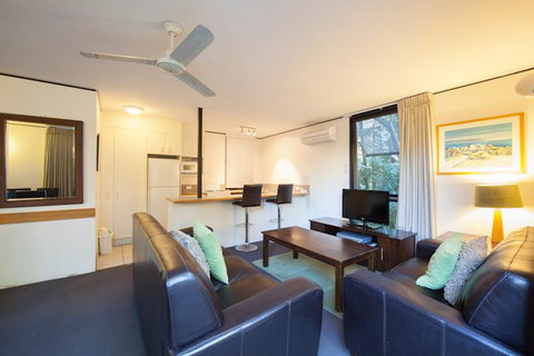 The Hastings Beach Houses - Accommodation Sunshine Coast 15