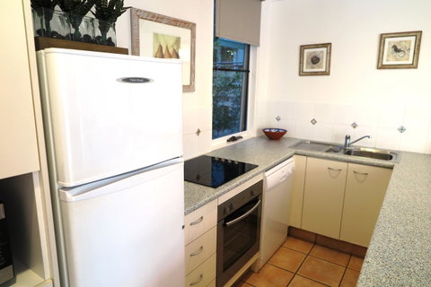 The Hastings Beach Houses - Accommodation Sunshine Coast 40