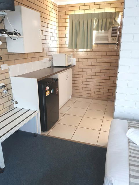 Twin Pines Motel - Accommodation Sunshine Coast 12