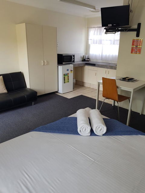 Twin Pines Motel - Accommodation Sunshine Coast 15