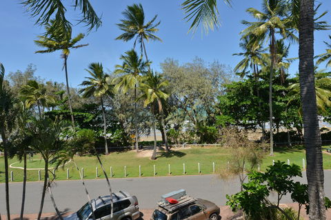 Seascape Holidays At Beachfront Terraces - Accommodation Sunshine Coast 27