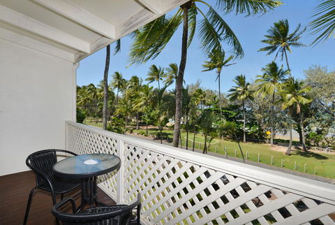 Seascape Holidays At Beachfront Terraces - Accommodation Sunshine Coast 25
