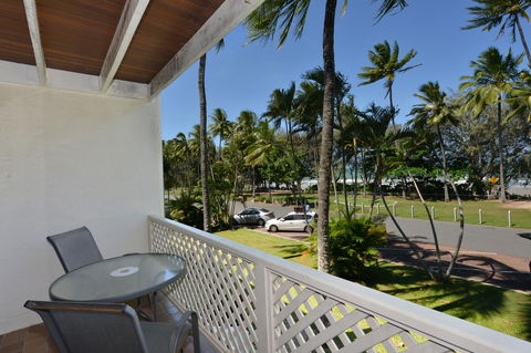 Seascape Holidays At Beachfront Terraces - Accommodation Sunshine Coast 13