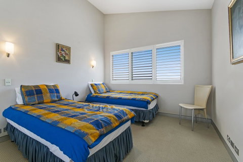 Redvue Holiday Apartments - Accommodation Sunshine Coast 22
