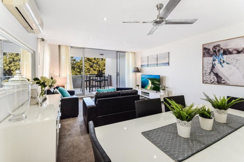 Redvue Holiday Apartments - Accommodation Sunshine Coast 3