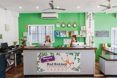 Mad Monkey Central - Accommodation Sunshine Coast 2
