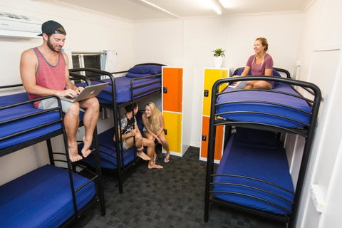Mad Monkey Central - Accommodation Sunshine Coast 21