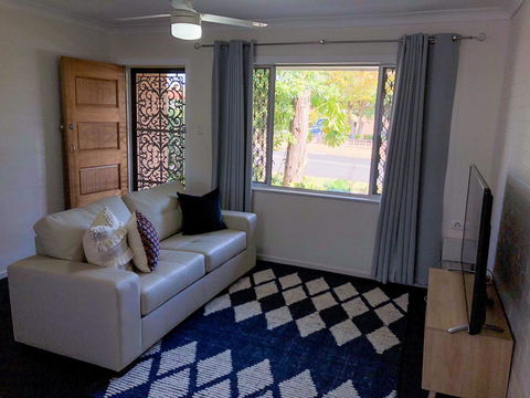 Picnic Point Villas - Accommodation Sunshine Coast 0