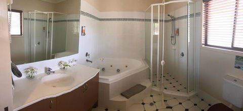 The Bearded Dragon Boutique Hotel - Accommodation Sunshine Coast 5