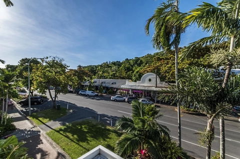 Regal Port Douglas - Accommodation Sunshine Coast 10