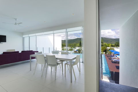 Pool Resort Port Douglas - Accommodation Sunshine Coast 19