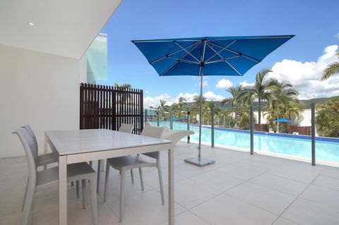 Pool Resort Port Douglas - Accommodation Sunshine Coast 9