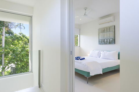Pool Resort Port Douglas - Accommodation Sunshine Coast 24