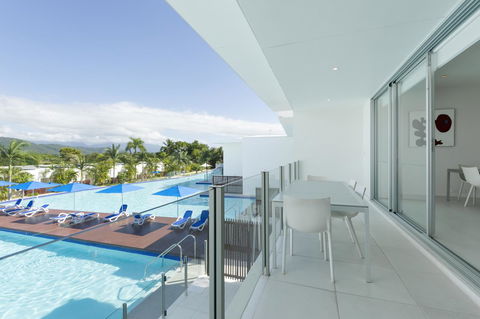 Pool Resort Port Douglas - Accommodation Sunshine Coast 26