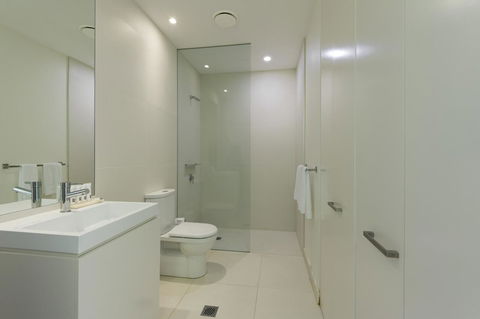 Pool Resort Port Douglas - Accommodation Sunshine Coast 25