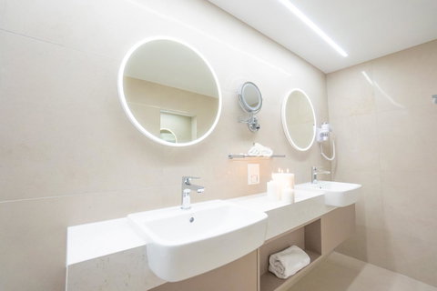 Pacific Hotel Cairns - Accommodation Sunshine Coast 24