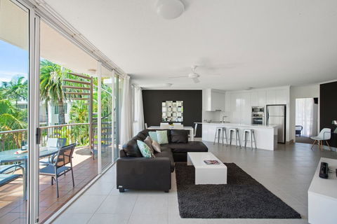 Noosa Tropicana - Accommodation Sunshine Coast 10