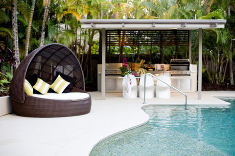Noosa Tropicana - Accommodation Sunshine Coast 0