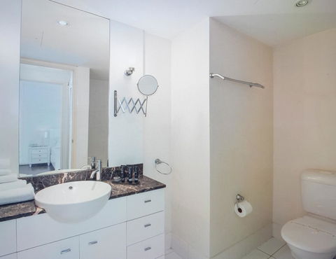 Circle Luxury Holidays - Accommodation Sunshine Coast 1