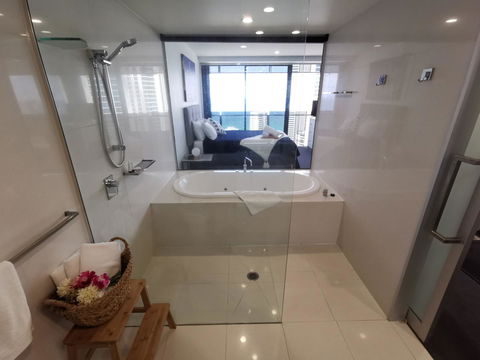 Circle Luxury Holidays - Accommodation Sunshine Coast 11