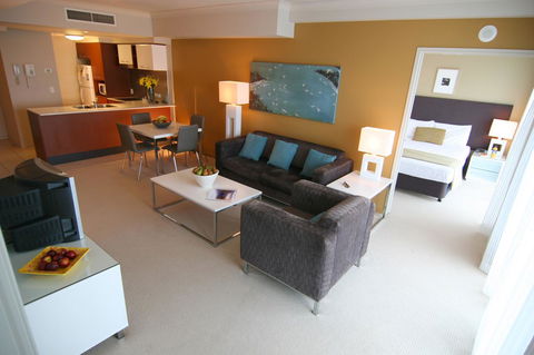 Mantra Towers Of Chevron - Accommodation Sunshine Coast 16