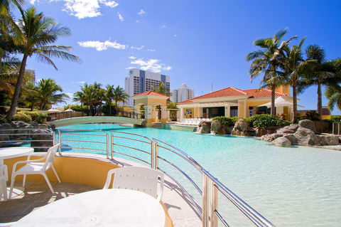 Mantra Towers Of Chevron - Accommodation Sunshine Coast 1