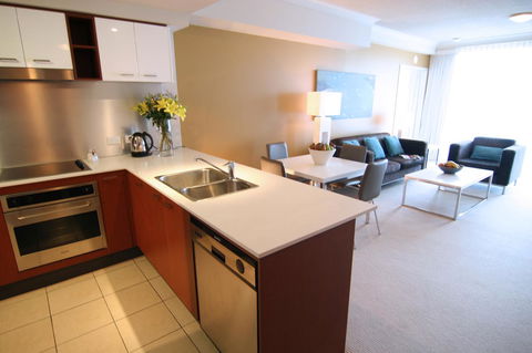 Mantra Towers Of Chevron - Accommodation Sunshine Coast 13