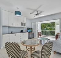 Couples private spa beach getaway - Accommodation Sunshine Coast
