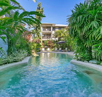 Sea Point on Trinity Beach - Accommodation Sunshine Coast