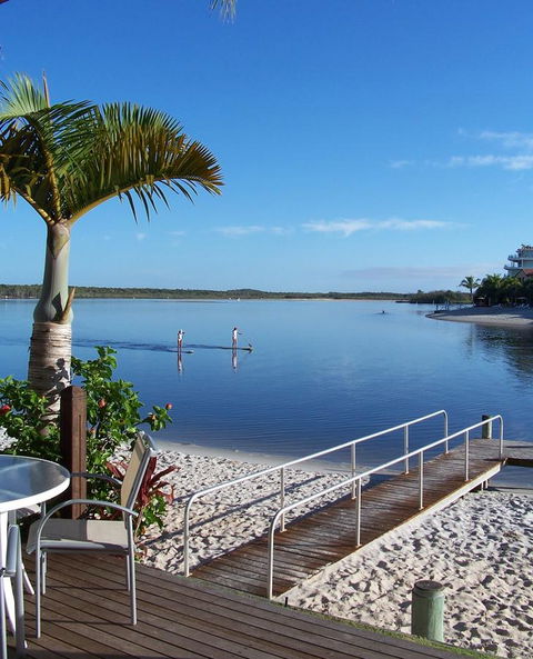 Skippers Cove Waterfront Resort - Accommodation Sunshine Coast 0