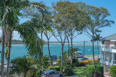 Munna Beach Apartments - Accommodation Sunshine Coast 2