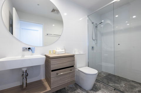 Qube Broadbeach - Accommodation Sunshine Coast 6