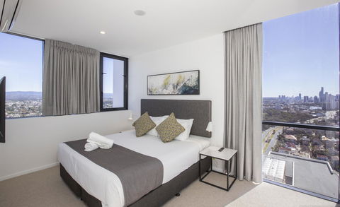 Qube Broadbeach - Accommodation Sunshine Coast 1