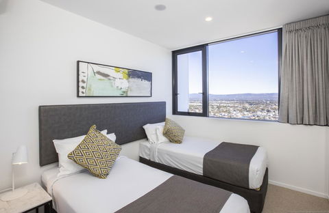 Qube Broadbeach - Accommodation Sunshine Coast 2
