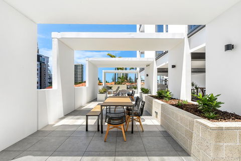 Qube Broadbeach - Accommodation Sunshine Coast 21