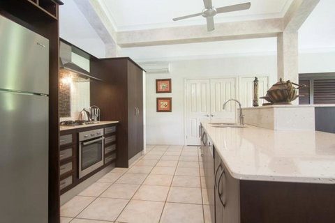 Tranquility By The Course Port Douglas - Accommodation Sunshine Coast 5