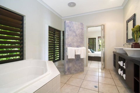 Tranquility By The Course Port Douglas - Accommodation Sunshine Coast 12