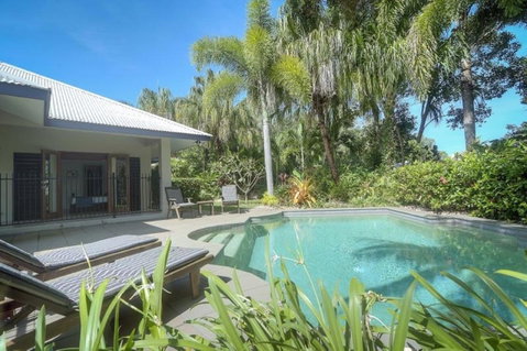 Tranquility By The Course Port Douglas - Accommodation Sunshine Coast 2