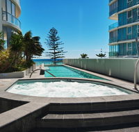 Reflection Tower Two - Accommodation Sunshine Coast