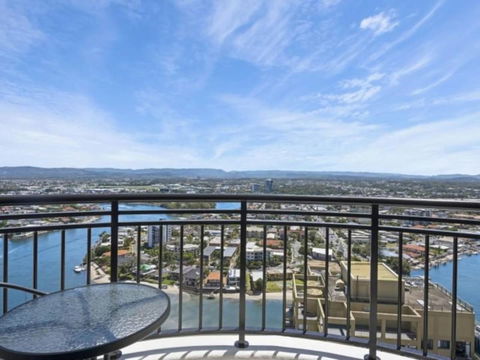 Beach Stay - Ocean & Riverview Resort Chevron Renaissance Central Surfers Paradise - Accommodation Sunshine Coast 14
