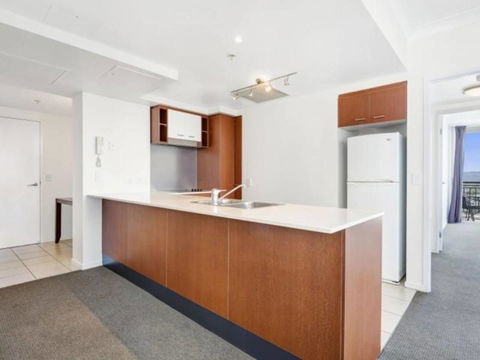 Beach Stay - Ocean & Riverview Resort Chevron Renaissance Central Surfers Paradise - Accommodation Sunshine Coast 11