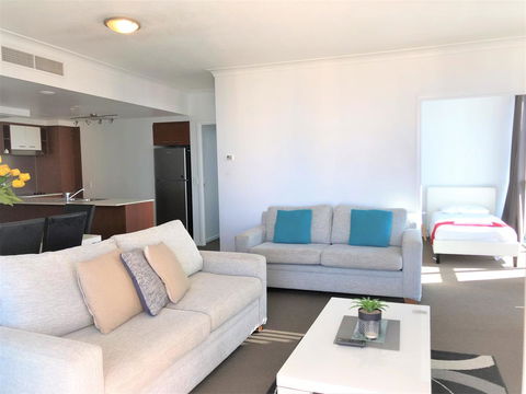 Beach Stay - Ocean & Riverview Resort Chevron Renaissance Central Surfers Paradise - Accommodation Sunshine Coast 19