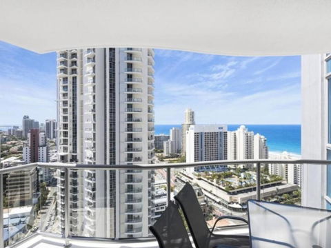 Beach Stay - Ocean & Riverview Resort Chevron Renaissance Central Surfers Paradise - Accommodation Sunshine Coast 25