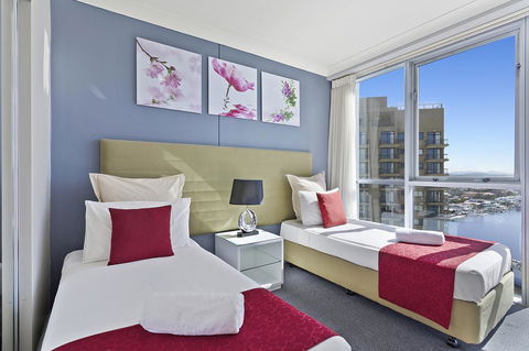 Beach Stay - Ocean & Riverview Resort Chevron Renaissance Central Surfers Paradise - Accommodation Sunshine Coast 9