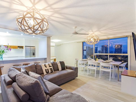 Sunbird Beach Resort Main Beach - Accommodation Sunshine Coast 4