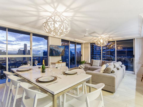 Sunbird Beach Resort Main Beach - Accommodation Sunshine Coast 1