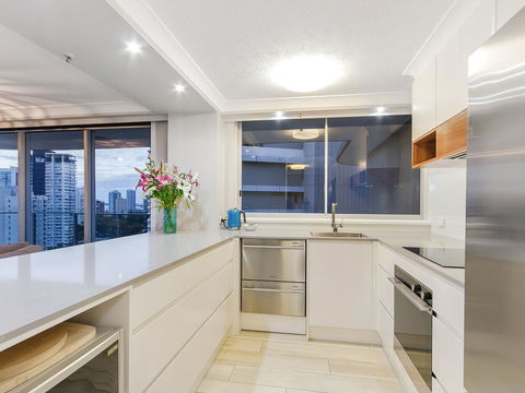 Sunbird Beach Resort Main Beach - Accommodation Sunshine Coast 8