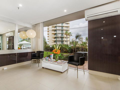 Sunbird Beach Resort Main Beach - Accommodation Sunshine Coast 44