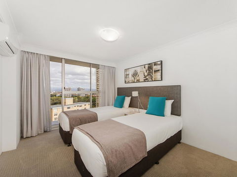 Sunbird Beach Resort Main Beach - Accommodation Sunshine Coast 28