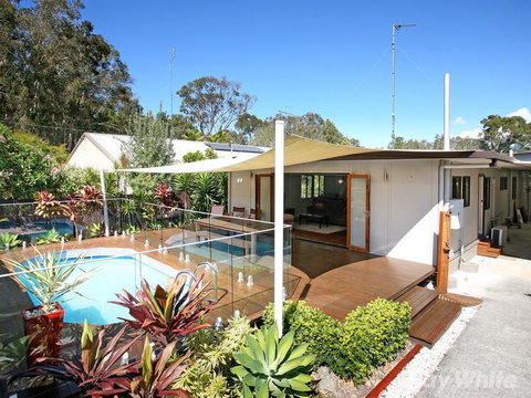 Beach House On Jones Parade, Central Coolum Beach - Accommodation Sunshine Coast 2